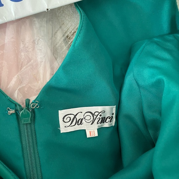 Emerald Green Gown - Picture 3 of 6